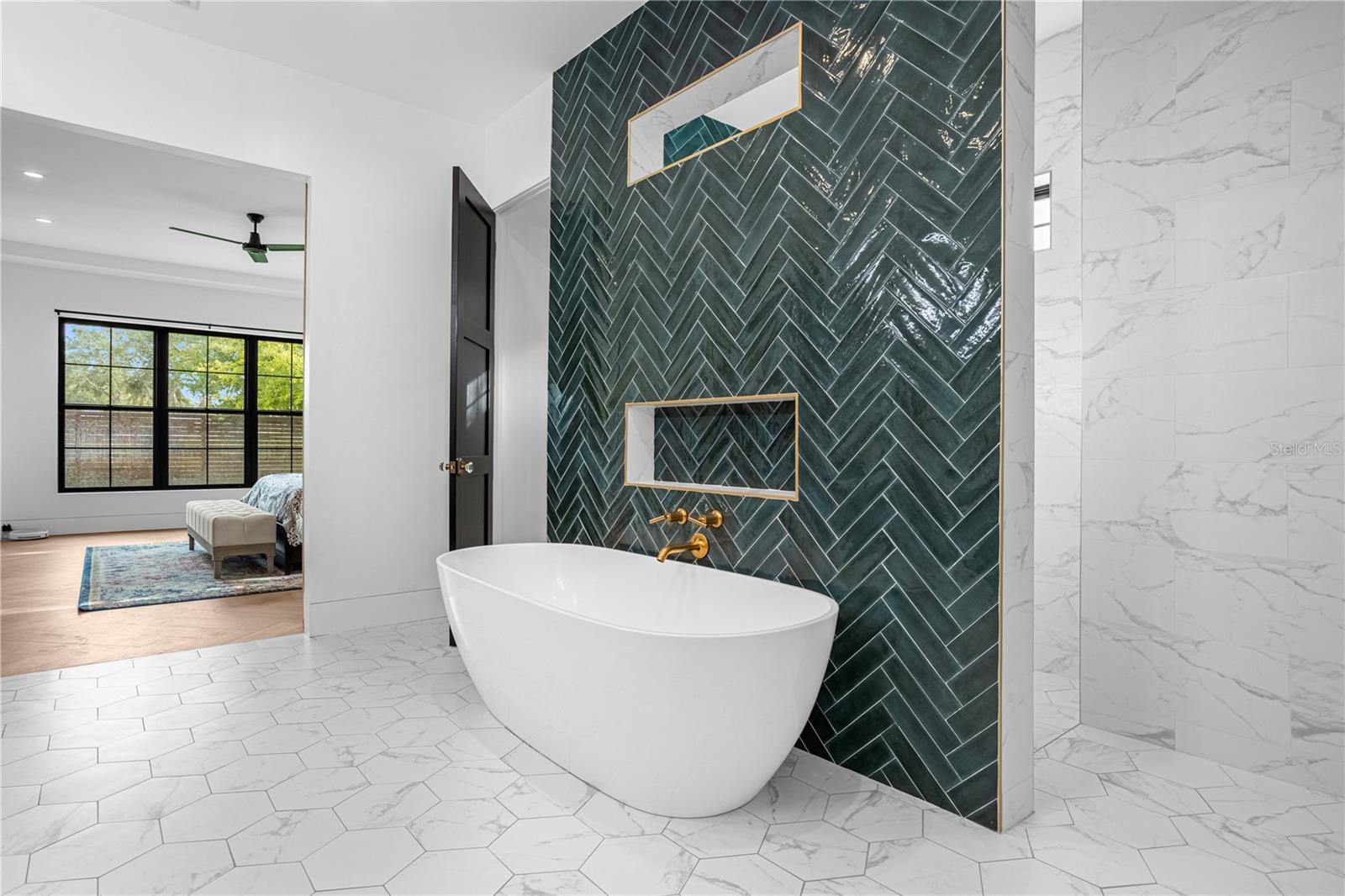 Image 45 of 78 For 1814 Barker Drive