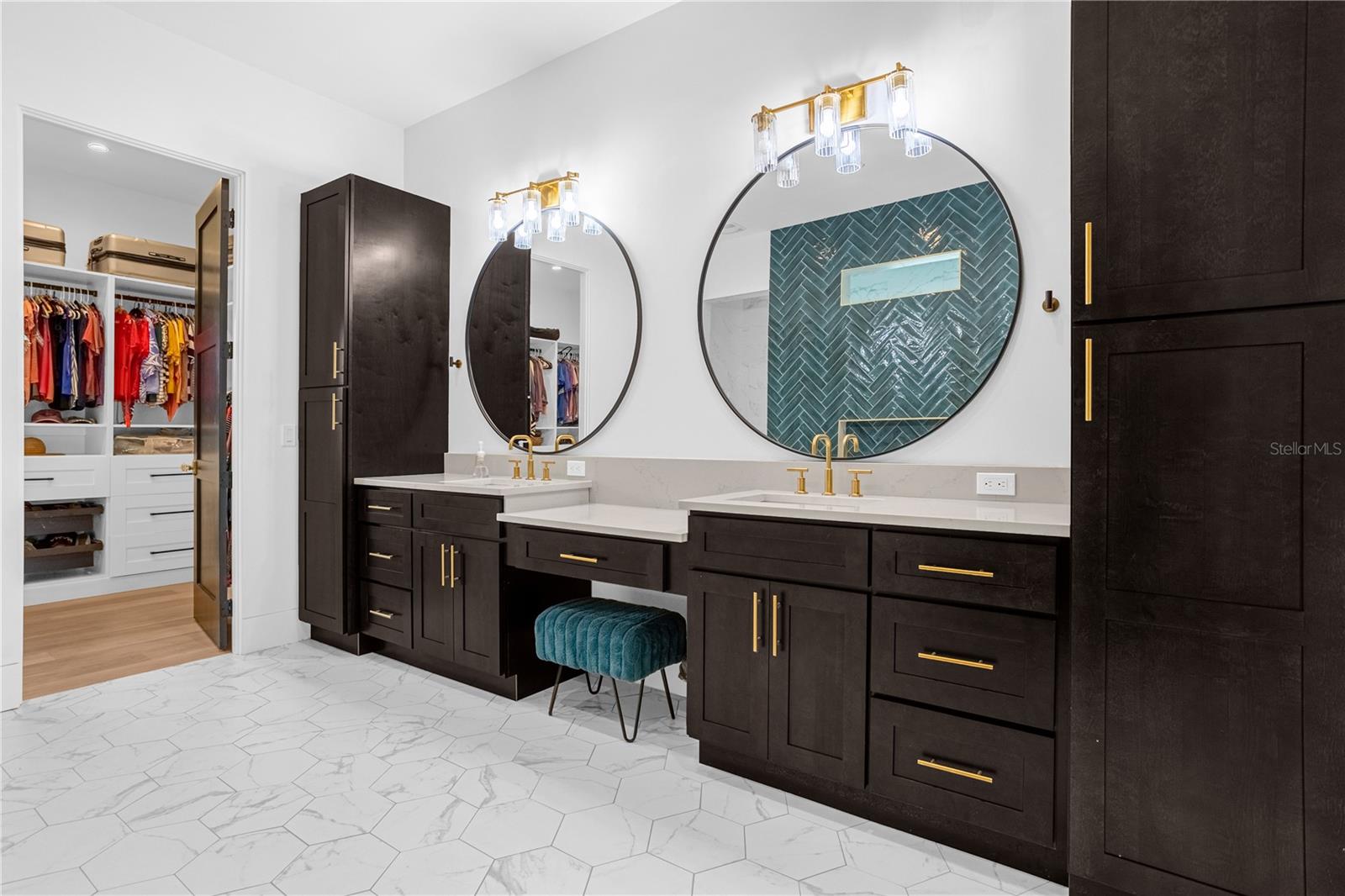 Image 47 of 78 For 1814 Barker Drive