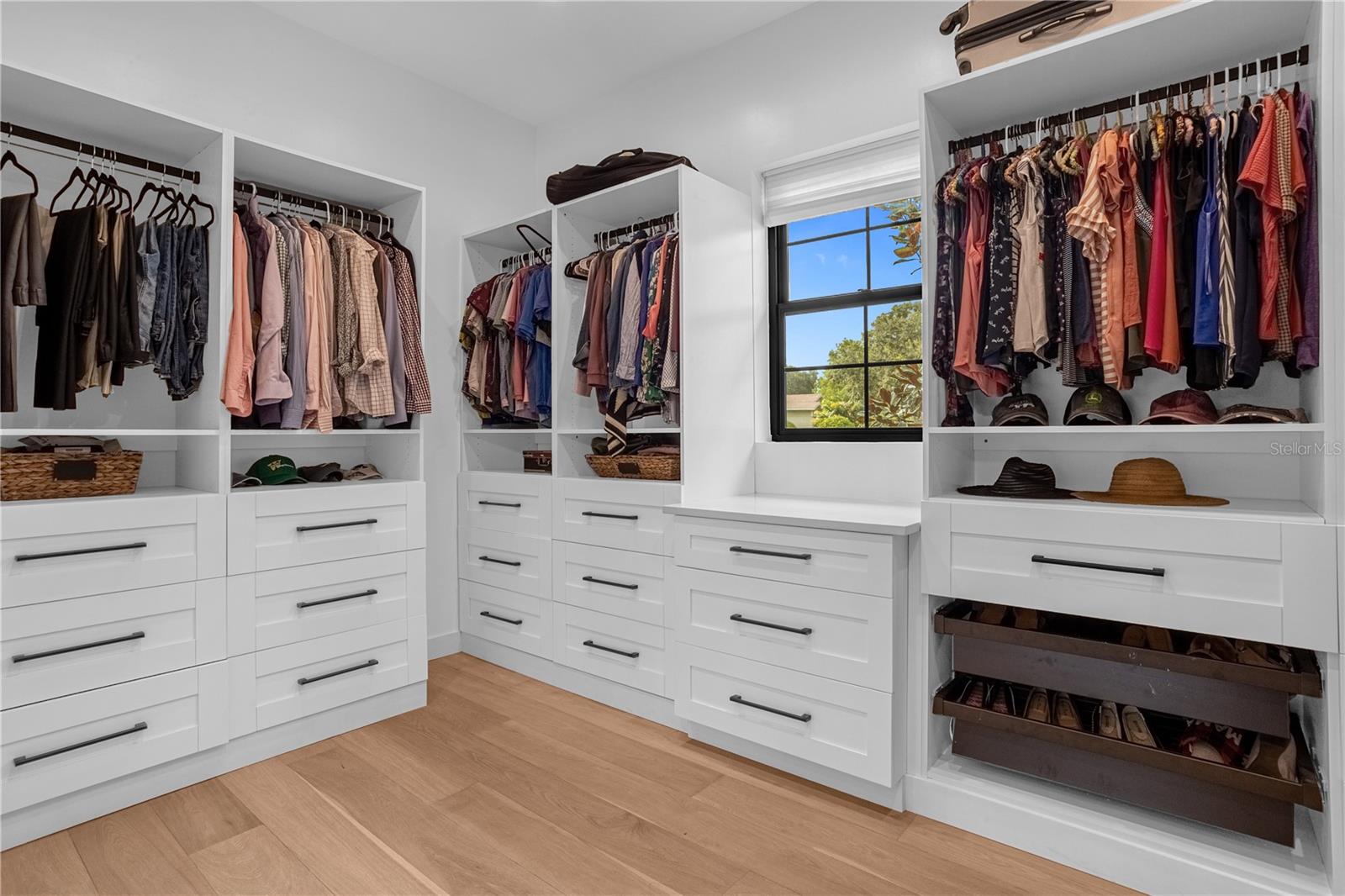 Image 48 of 78 For 1814 Barker Drive