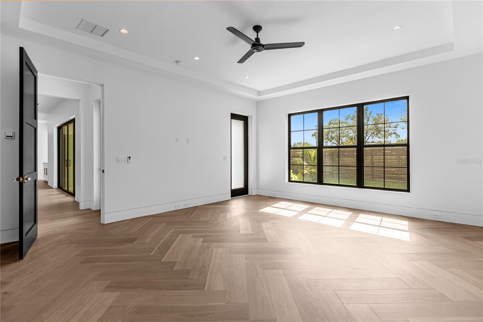 Image 55 of 78 For 1814 Barker Drive