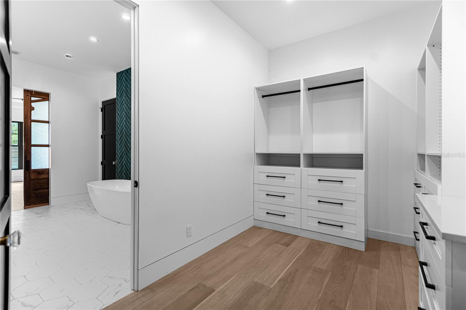 Image 59 of 78 For 1814 Barker Drive