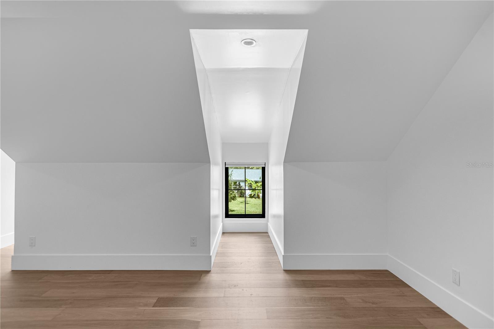 Image 62 of 78 For 1814 Barker Drive