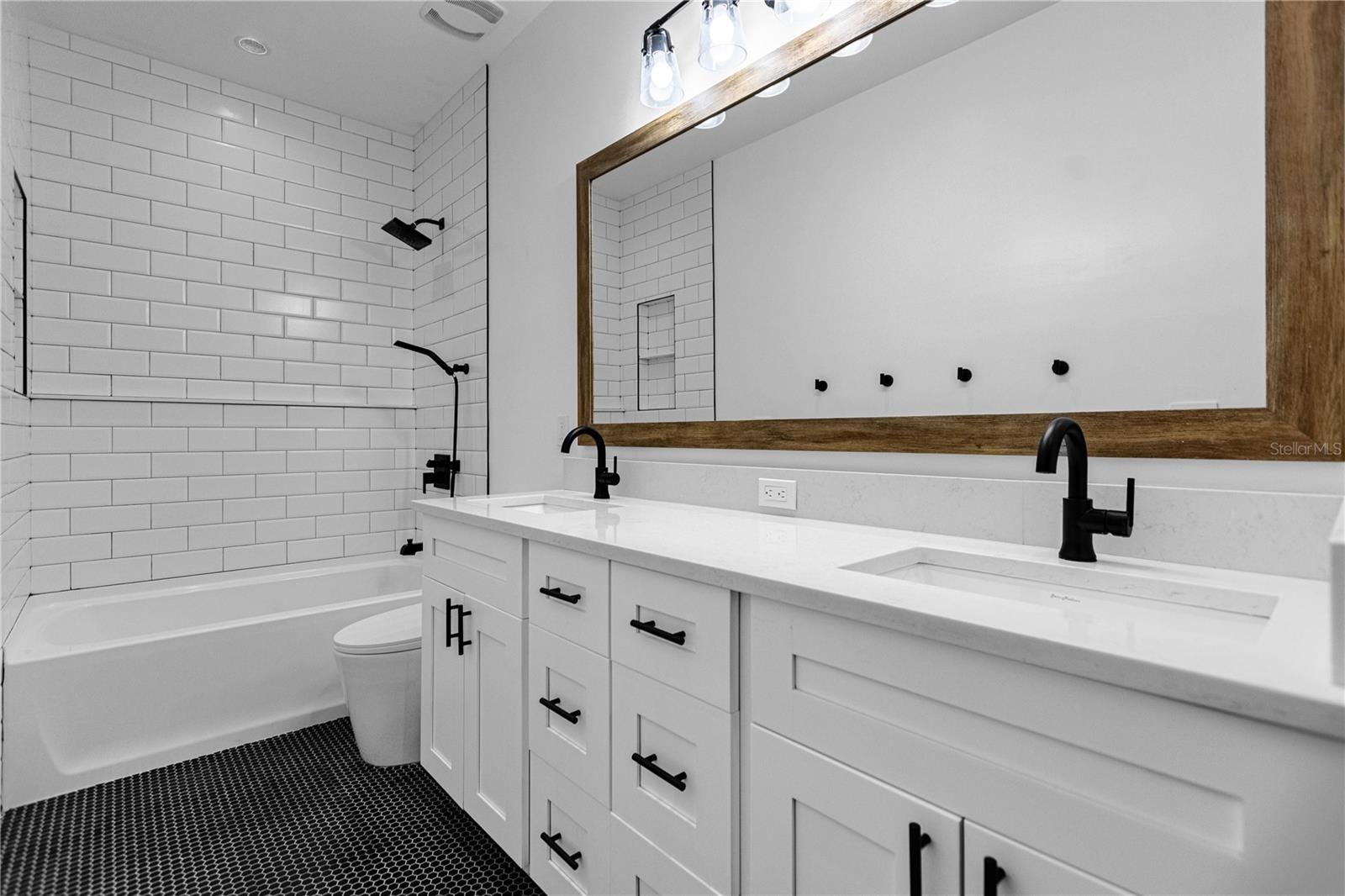 Image 66 of 78 For 1814 Barker Drive