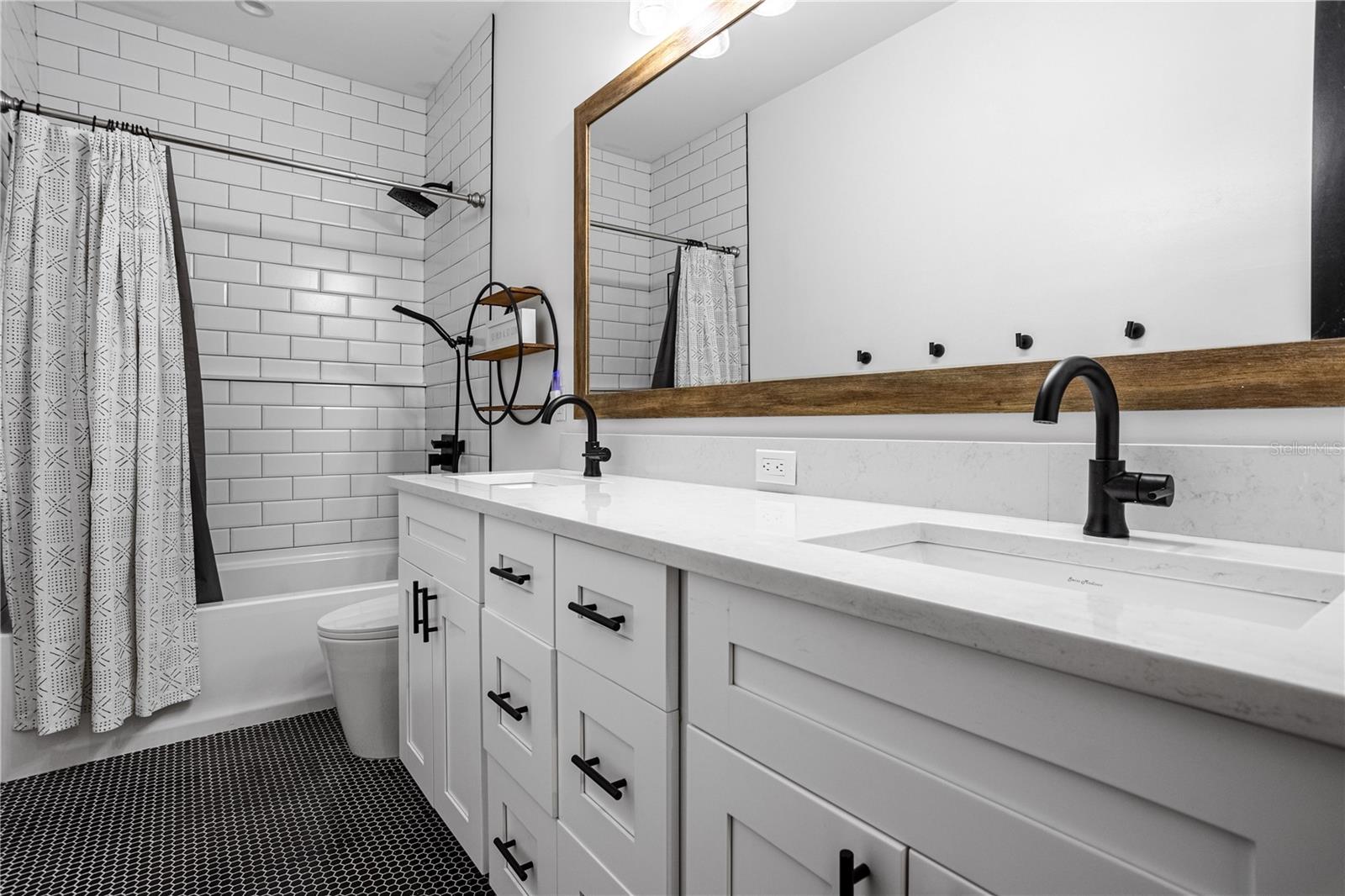 Image 70 of 78 For 1814 Barker Drive