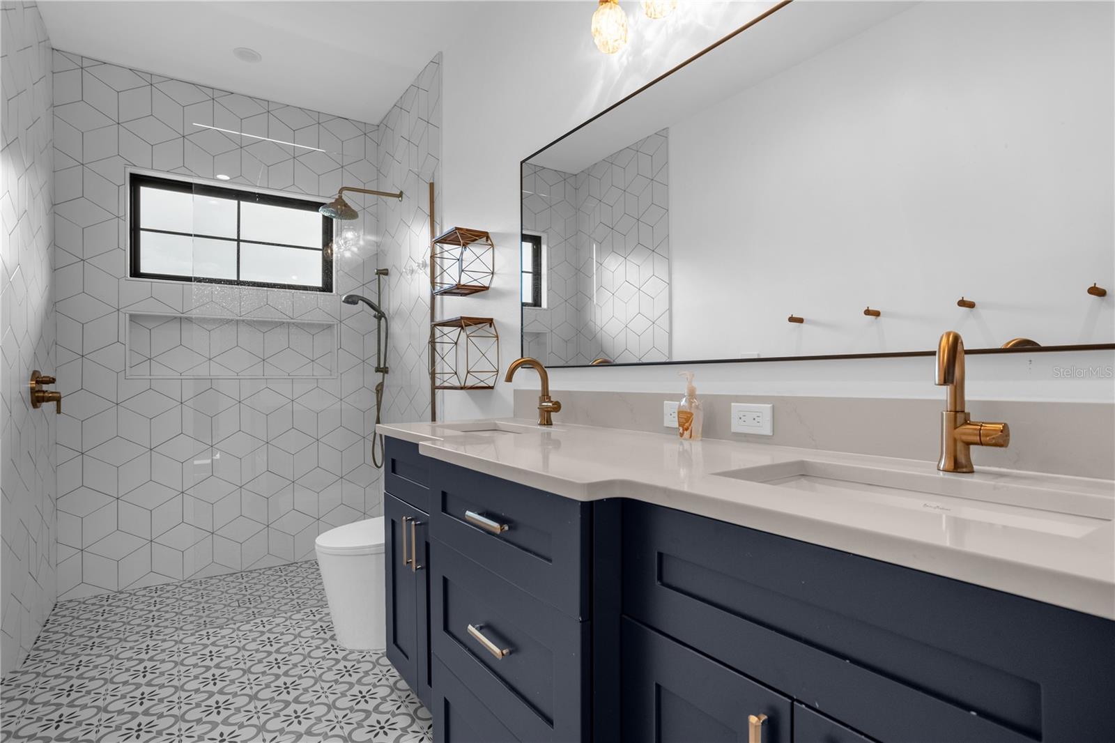 Image 71 of 78 For 1814 Barker Drive