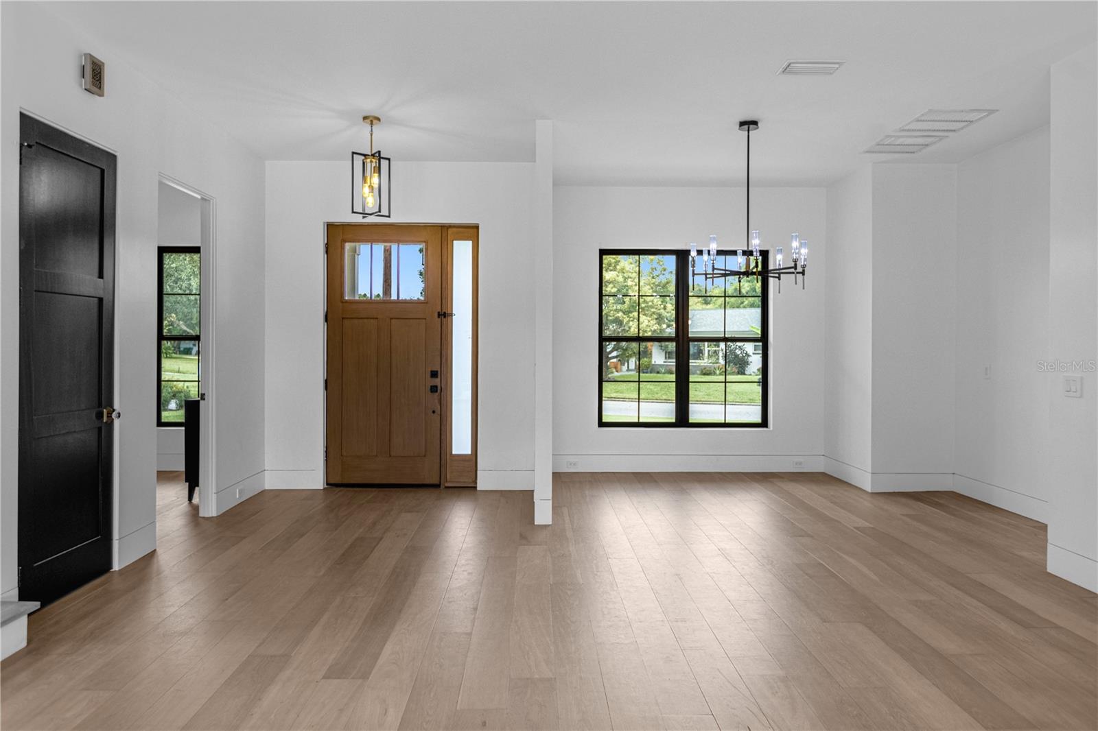 Image 8 of 78 For 1814 Barker Drive