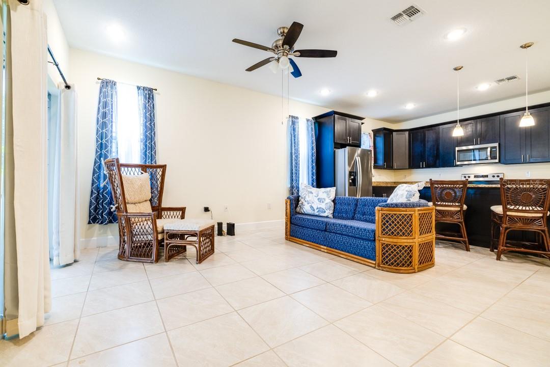 Image 22 of 39 For 520 Nogales Court