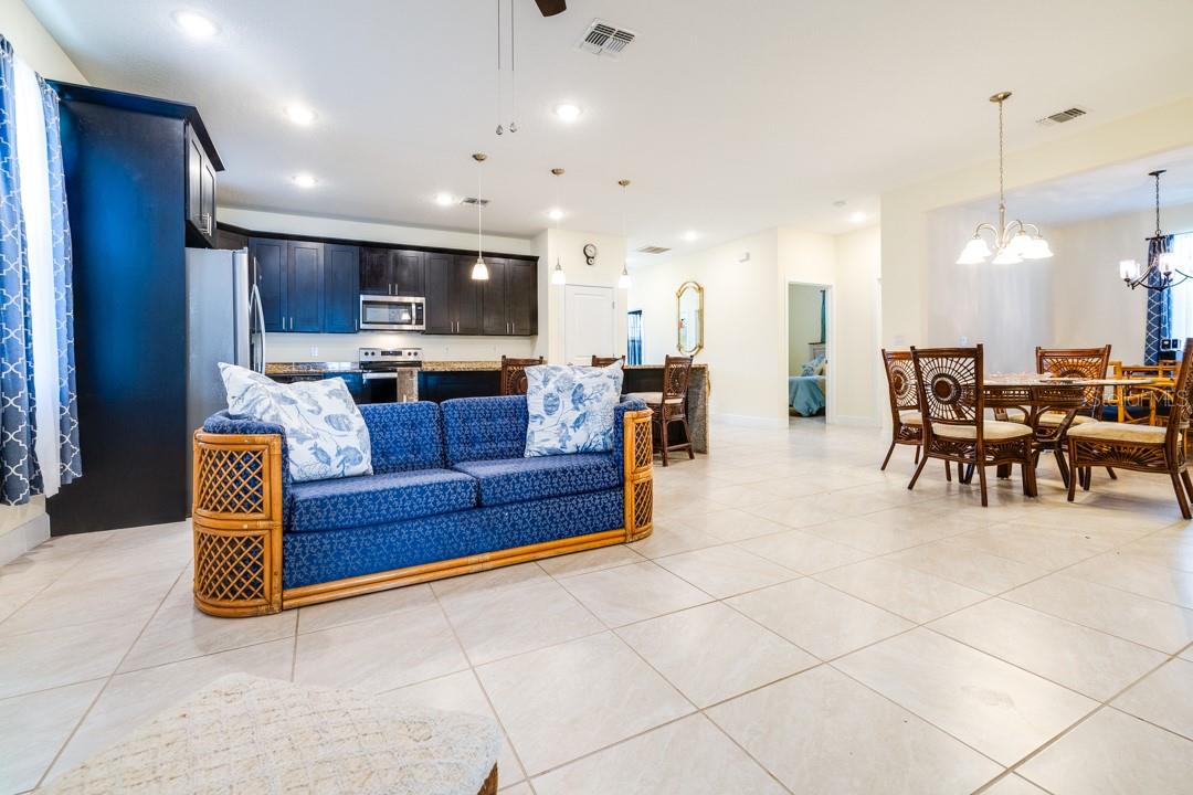 Image 24 of 39 For 520 Nogales Court