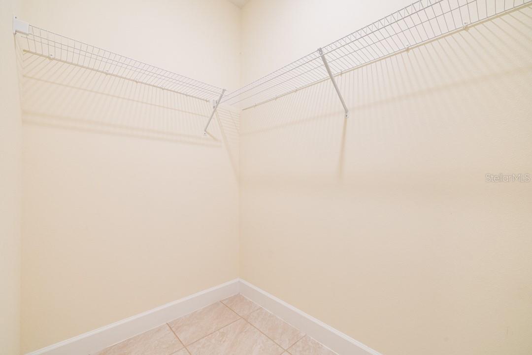 Image 28 of 39 For 520 Nogales Court