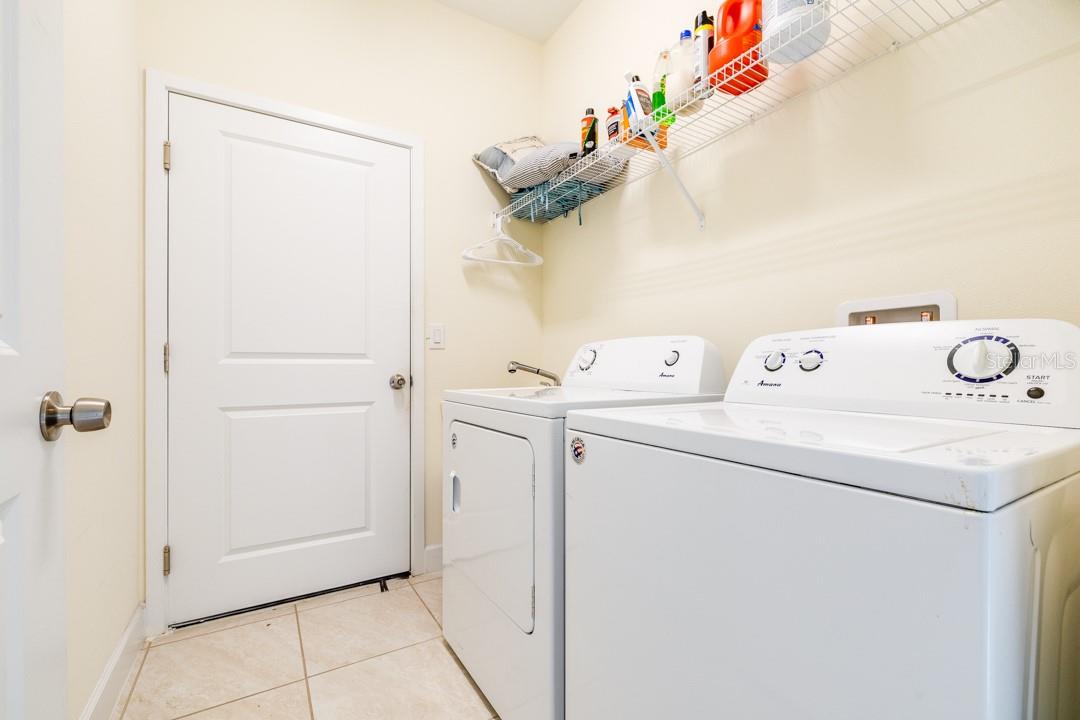 Image 38 of 39 For 520 Nogales Court