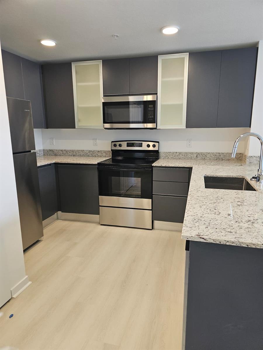 Image 3 of 20 For 5587 Millenia Park Blvd  215