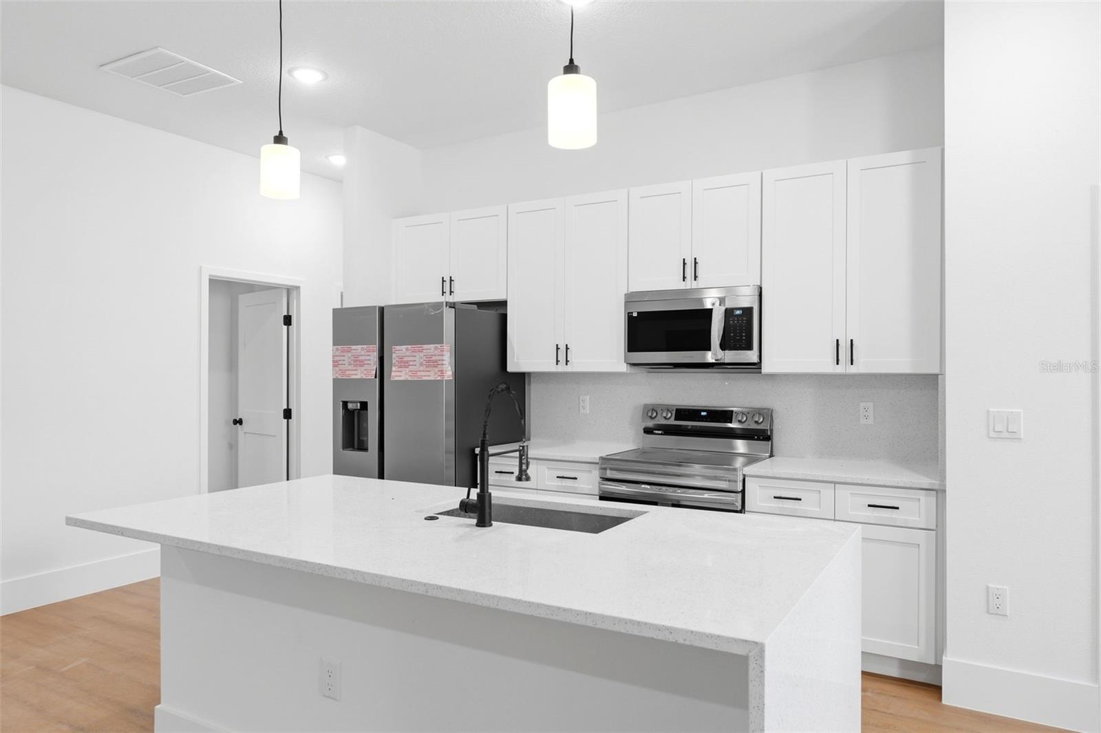 Image 14 of 36 For 559 Heronsbill Lane