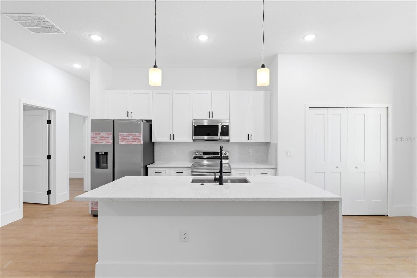 Image 15 of 36 For 559 Heronsbill Lane