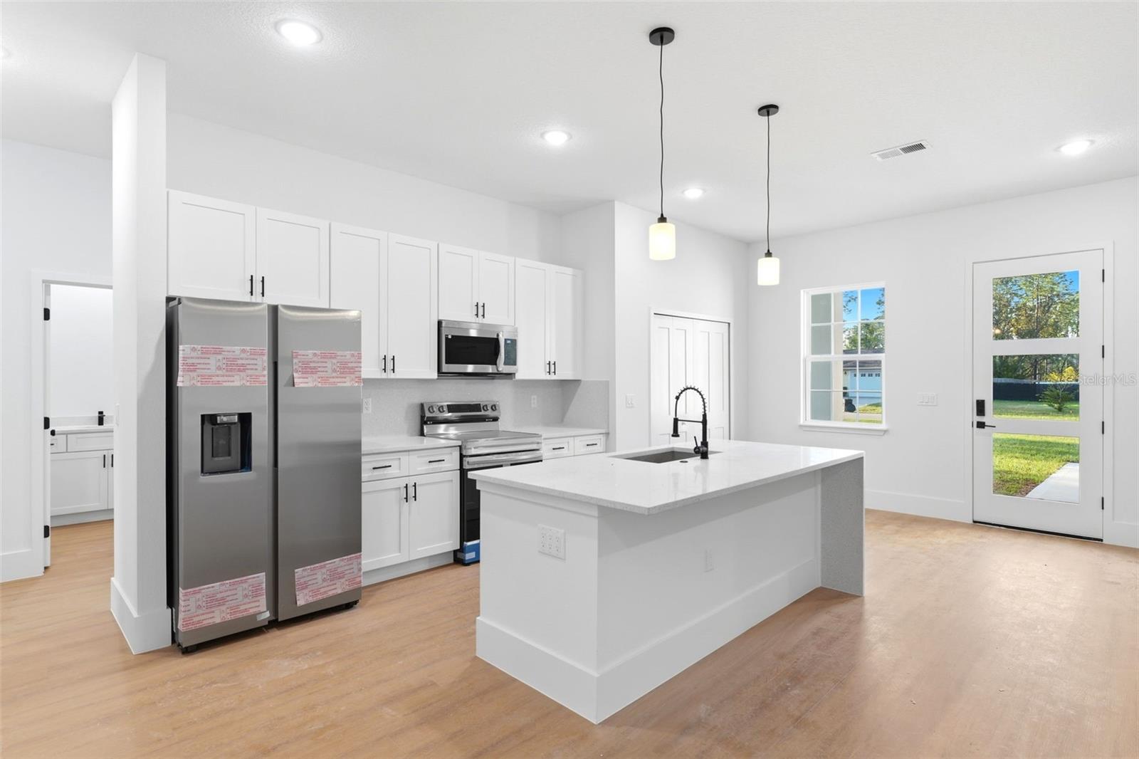 Image 16 of 36 For 559 Heronsbill Lane