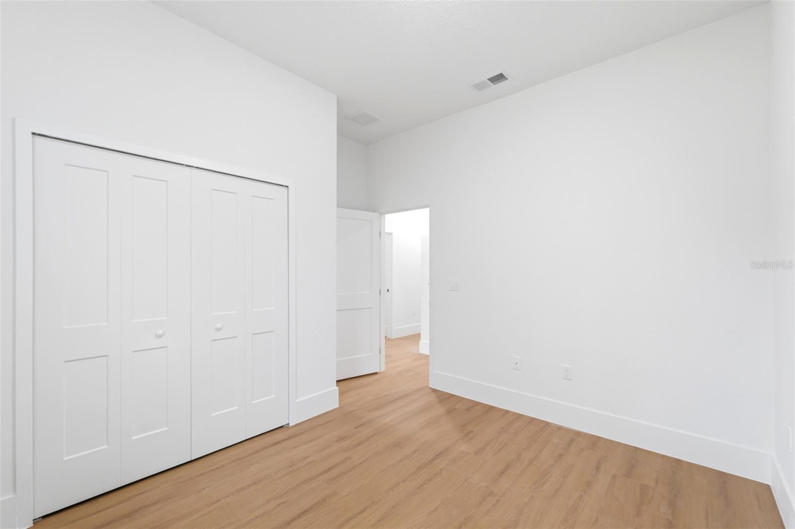 Image 27 of 36 For 559 Heronsbill Lane