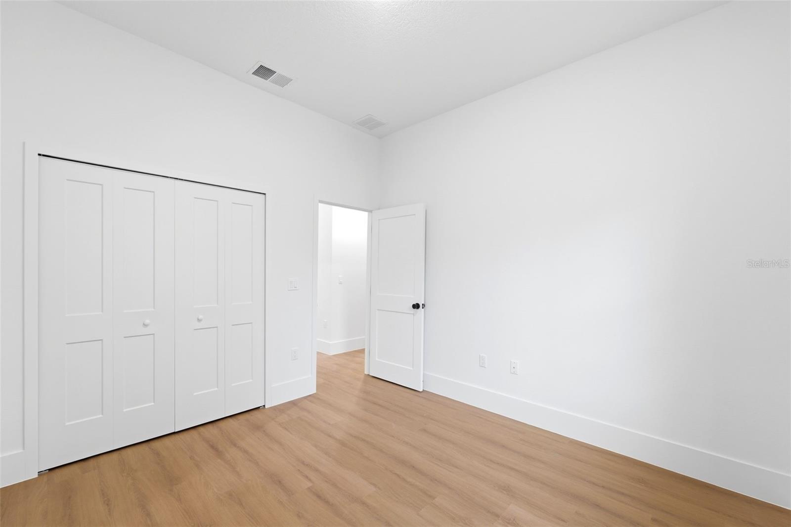 Image 30 of 36 For 559 Heronsbill Lane