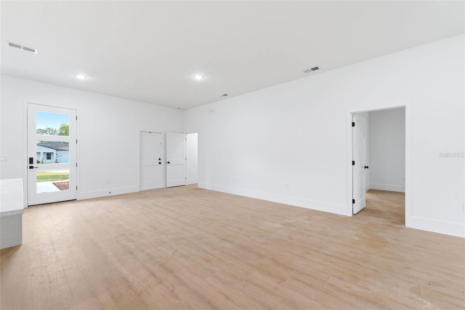 Image 8 of 36 For 559 Heronsbill Lane