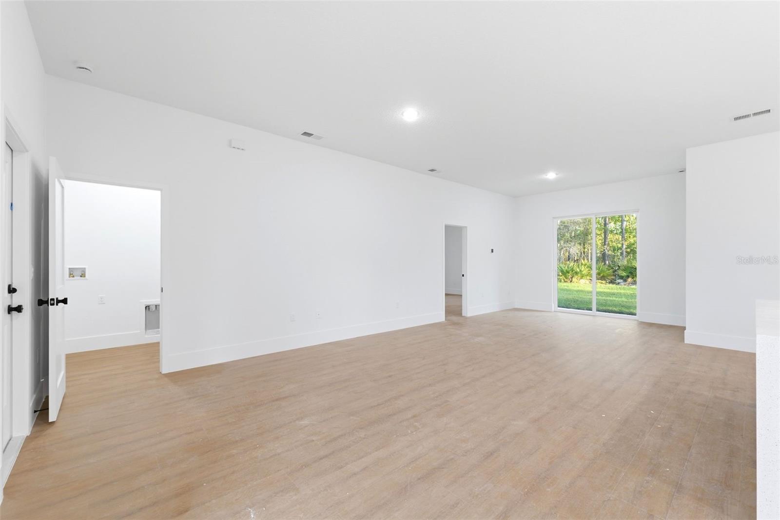 Image 9 of 36 For 559 Heronsbill Lane