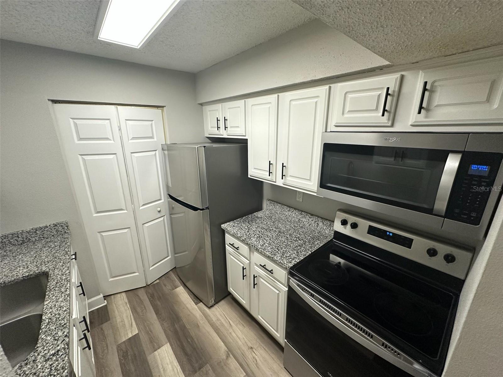 Image 6 of 21 For 3772 Idlebrook Circle 108