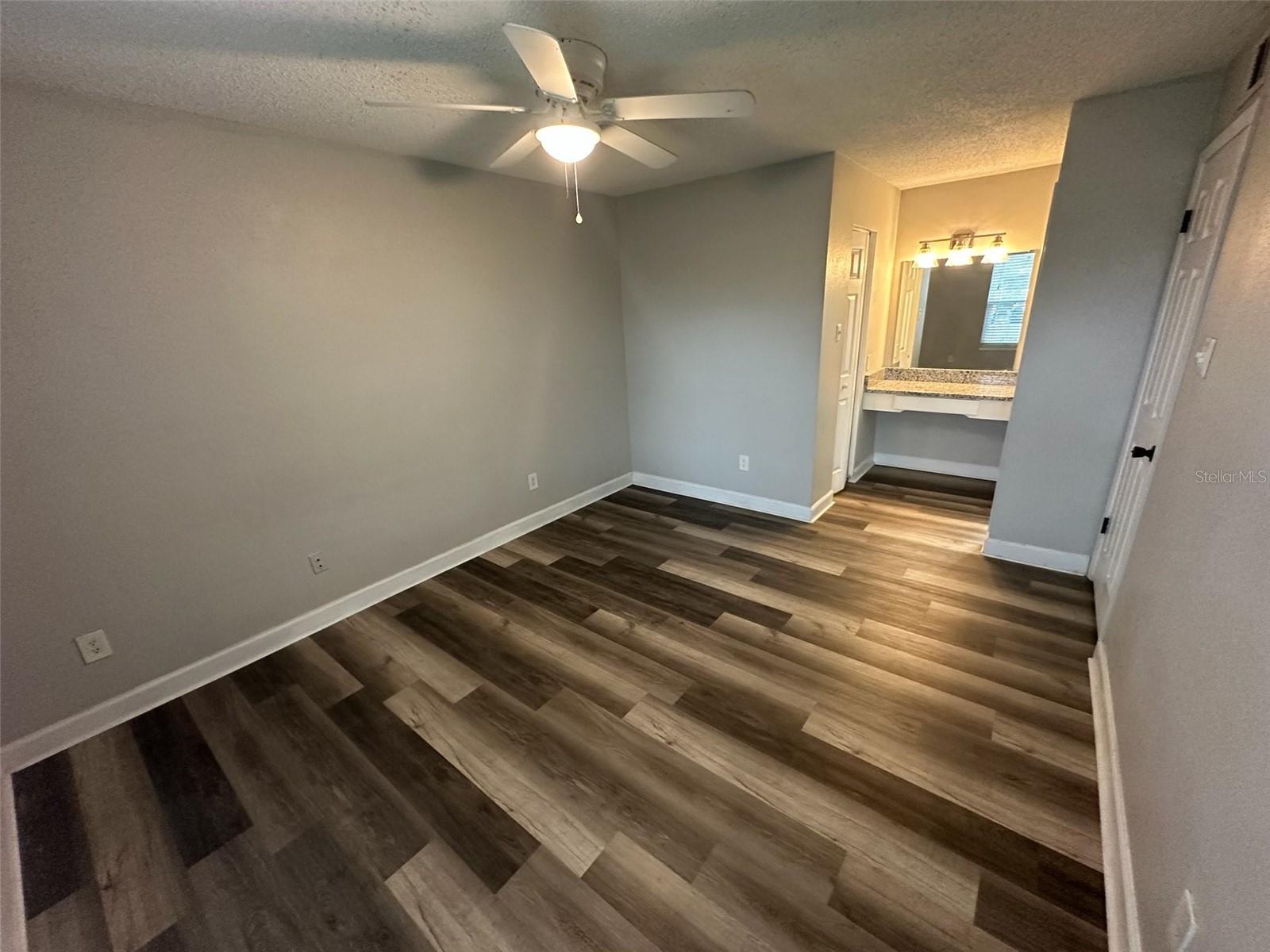 Image 9 of 21 For 3772 Idlebrook Circle 108