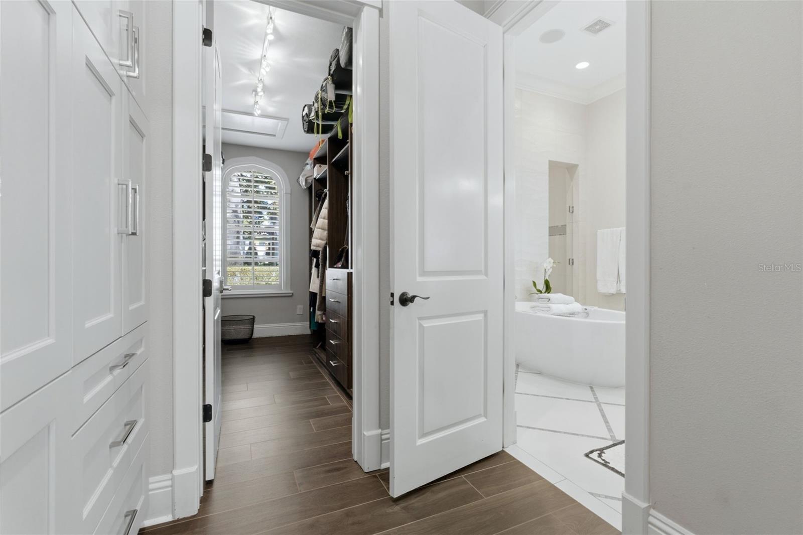 Image 39 of 84 For 1529 Holts Grove Circle