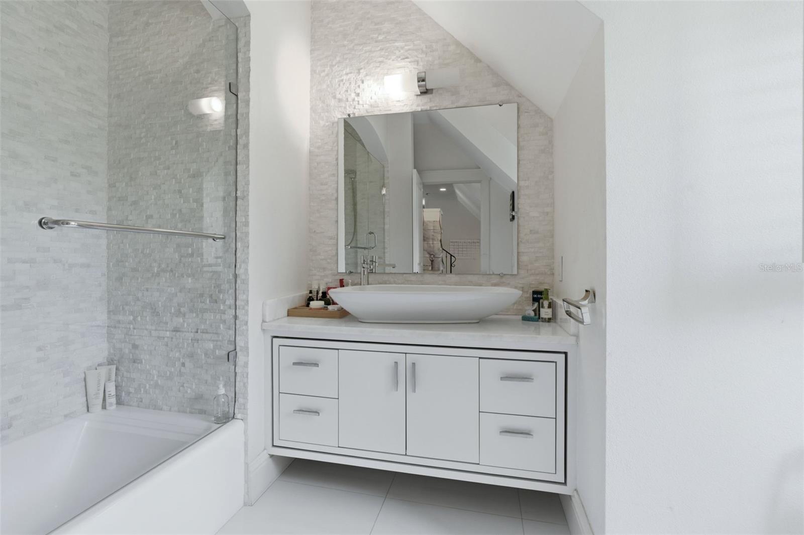 Image 54 of 84 For 1529 Holts Grove Circle