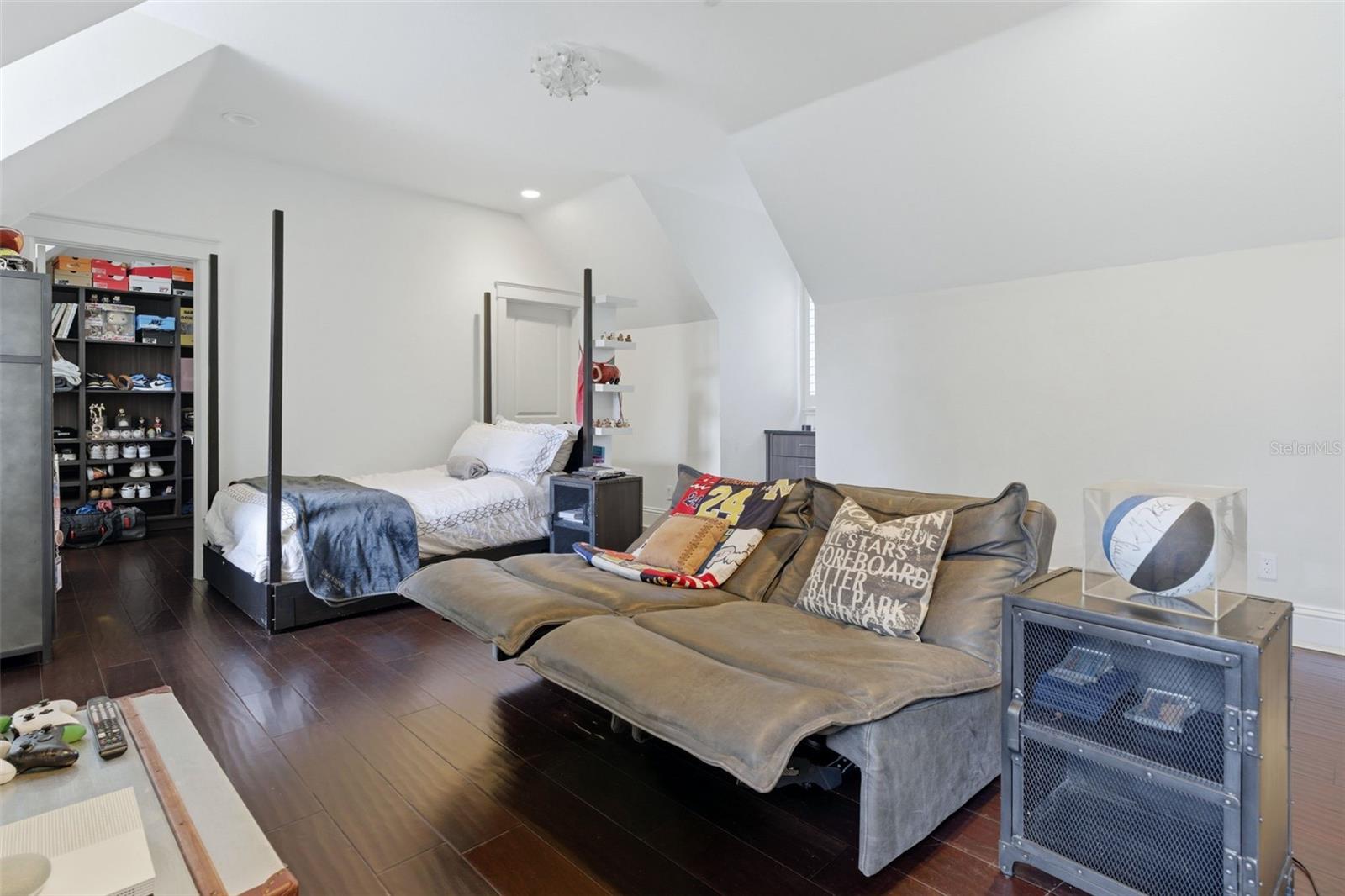 Image 58 of 84 For 1529 Holts Grove Circle