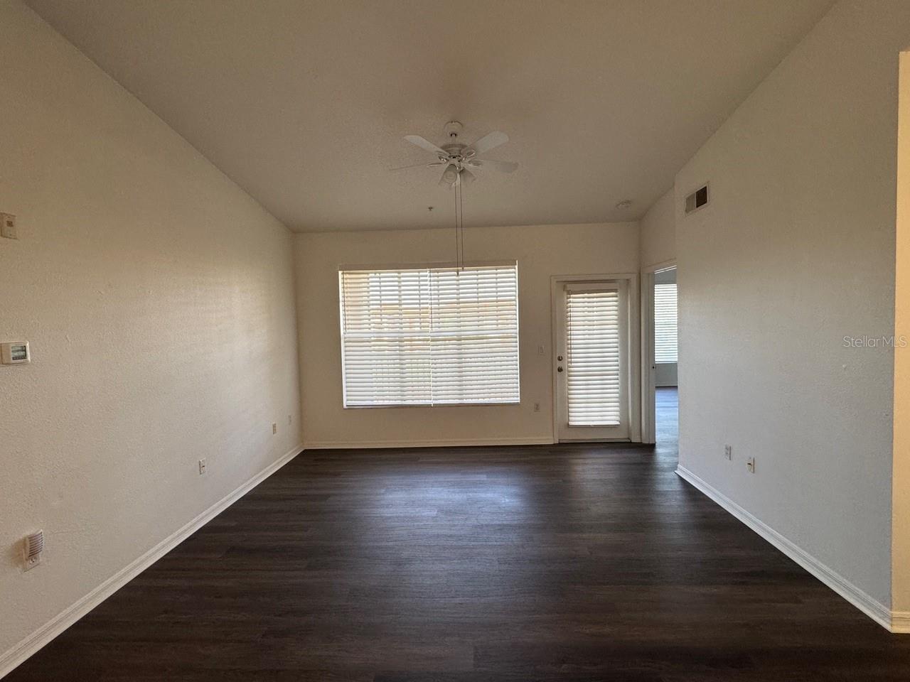 Image 10 of 18 For 5536 Metrowest Boulevard 8-311