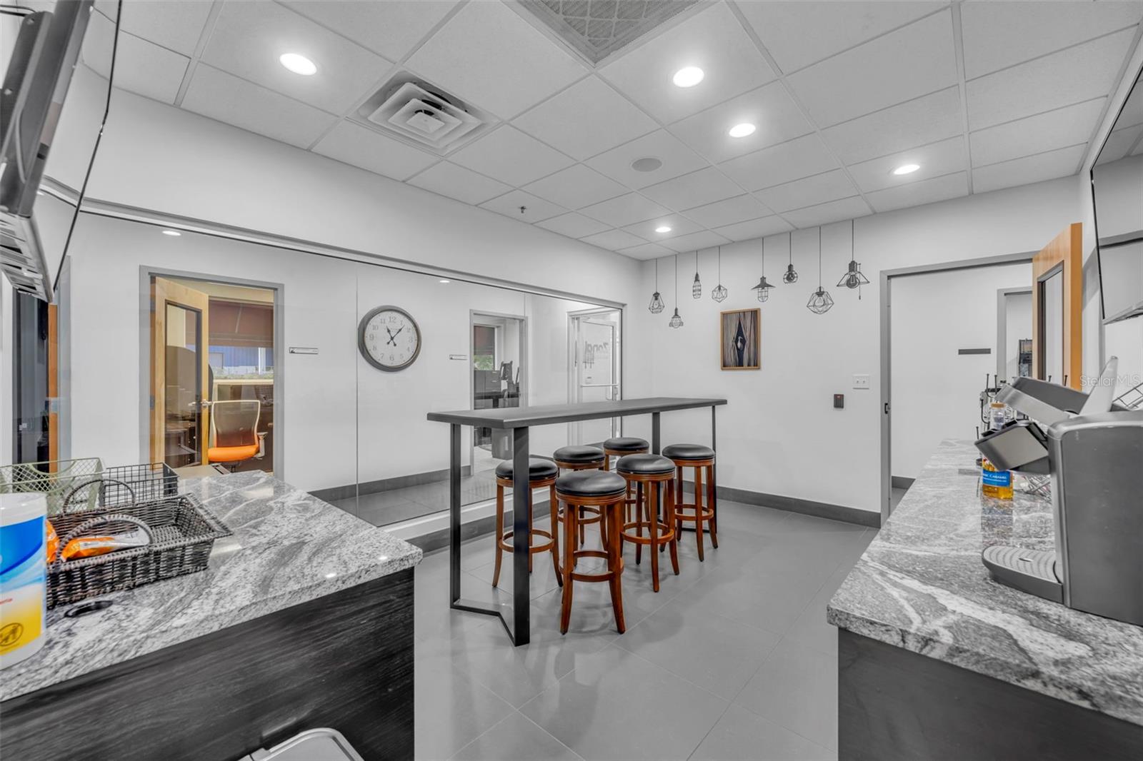 Image 12 of 77 For 265 Hunt Park Cove