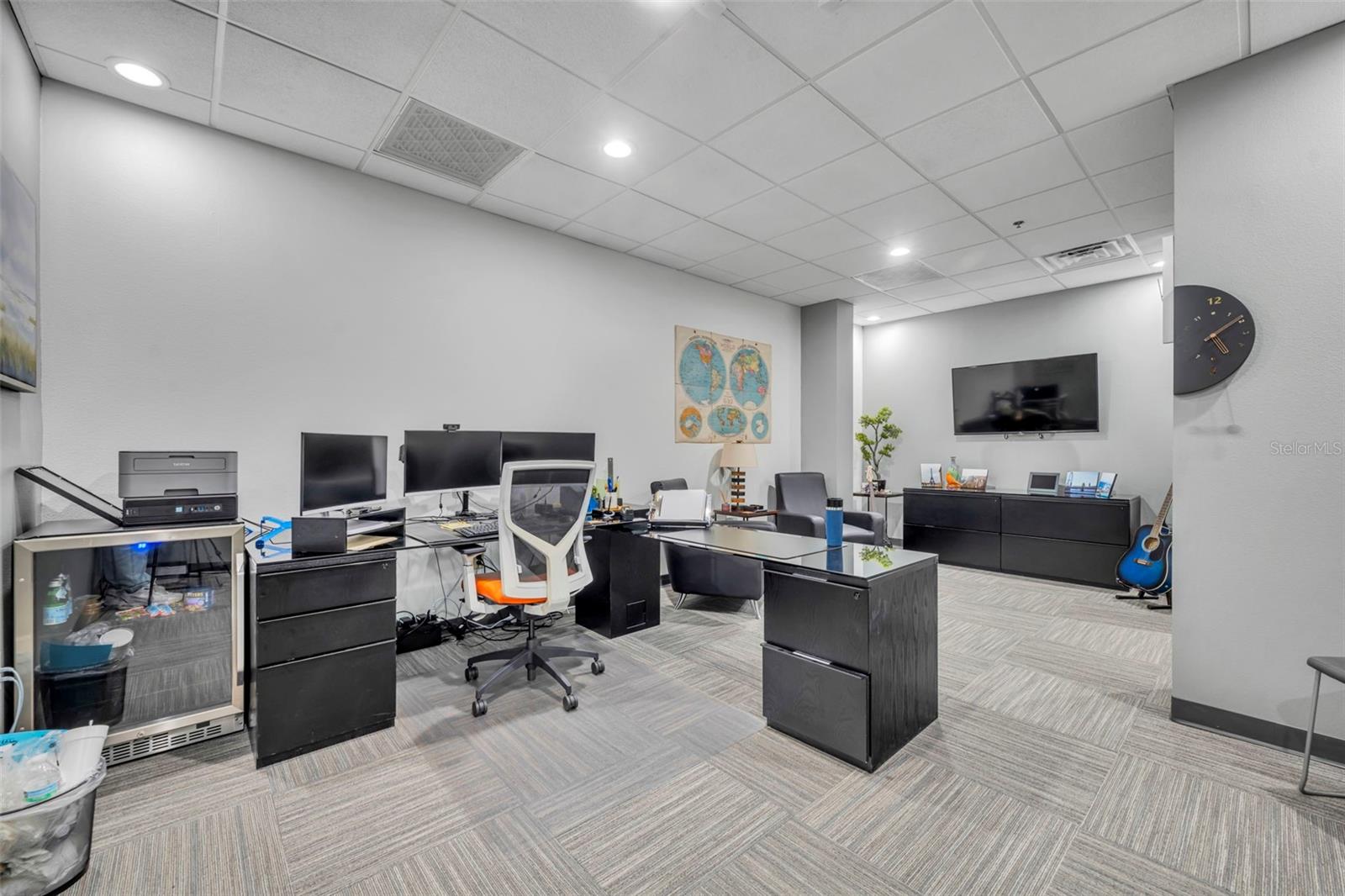 Image 20 of 77 For 265 Hunt Park Cove