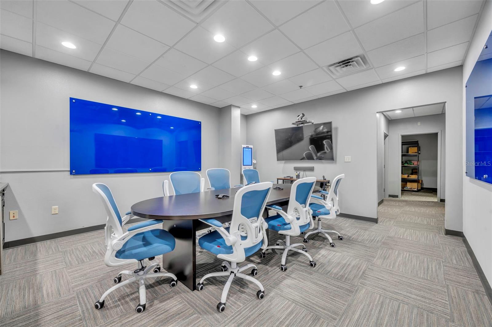 Image 21 of 77 For 265 Hunt Park Cove