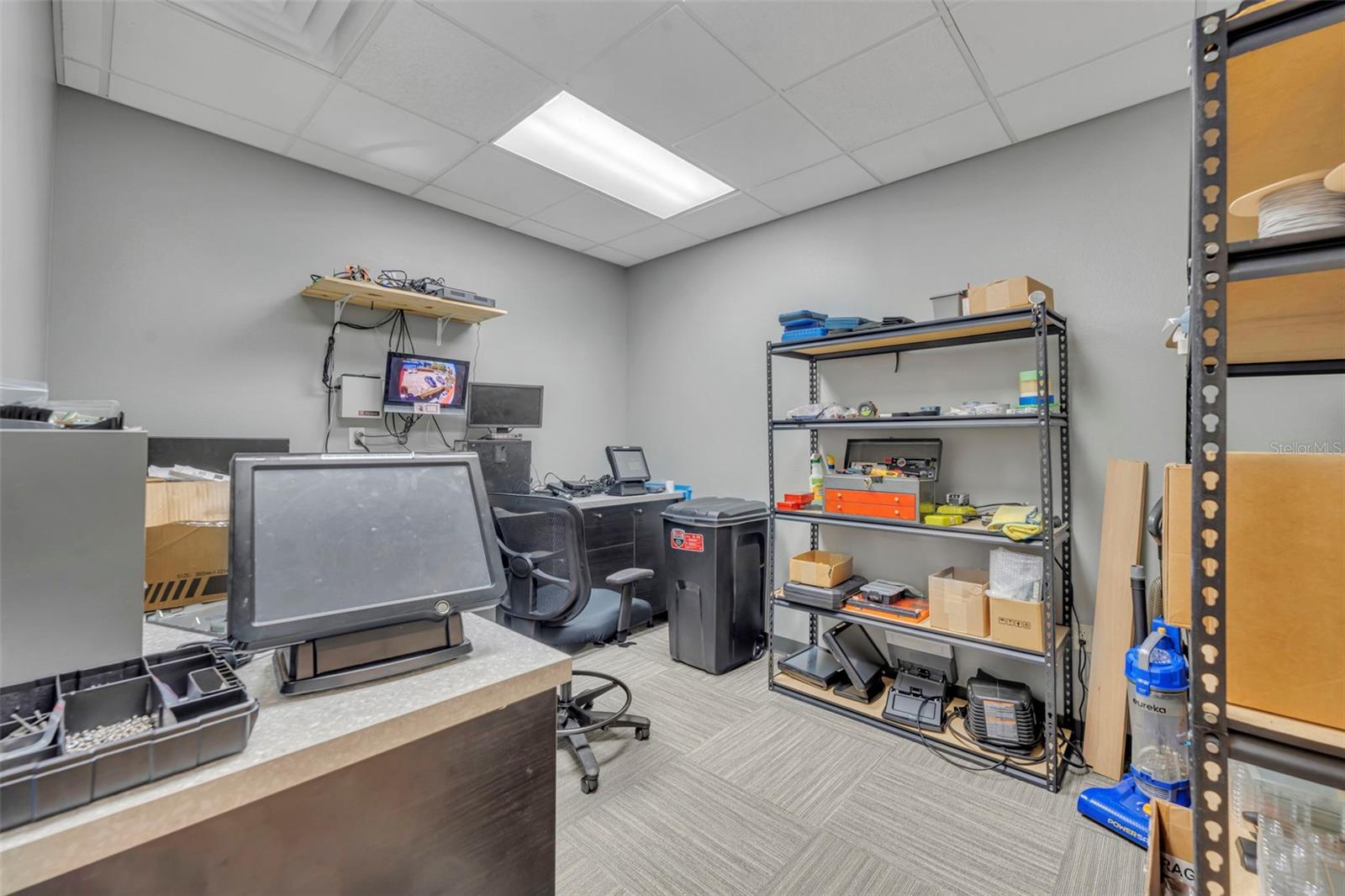 Image 24 of 77 For 265 Hunt Park Cove