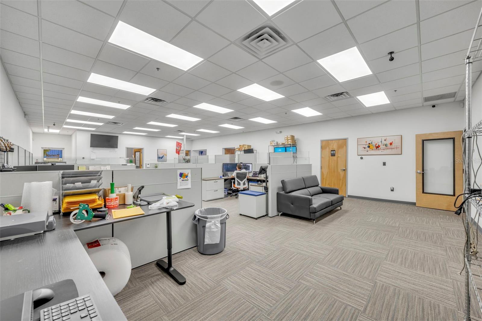 Image 38 of 77 For 265 Hunt Park Cove