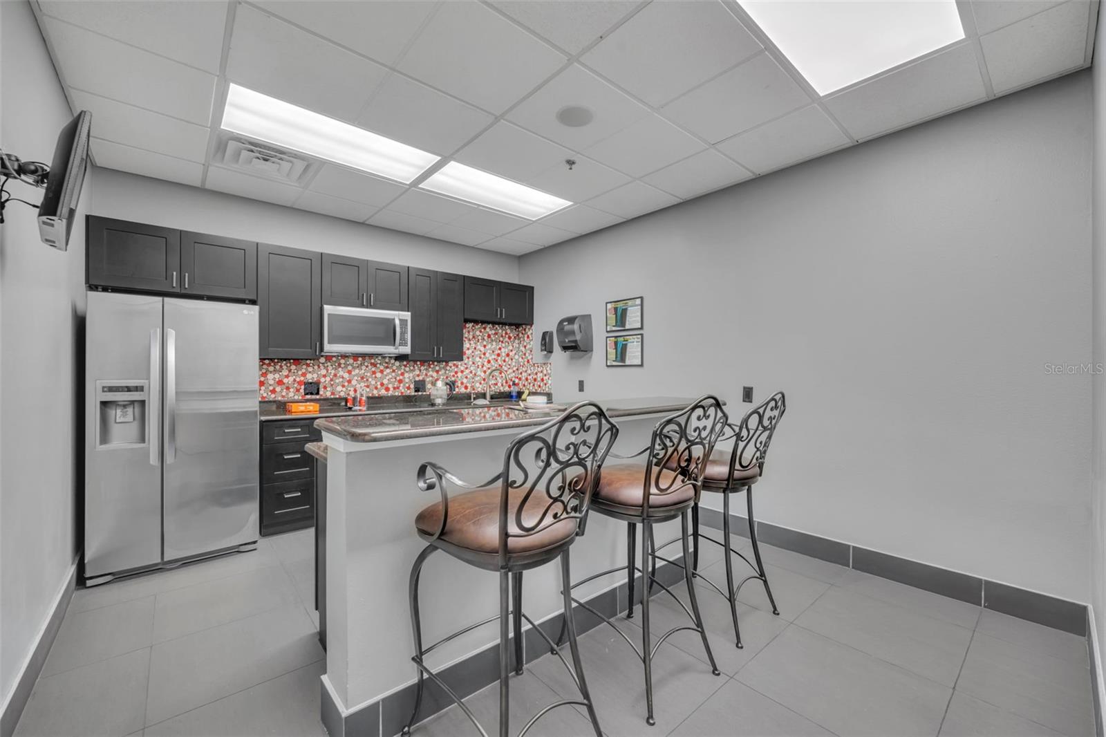 Image 41 of 77 For 265 Hunt Park Cove