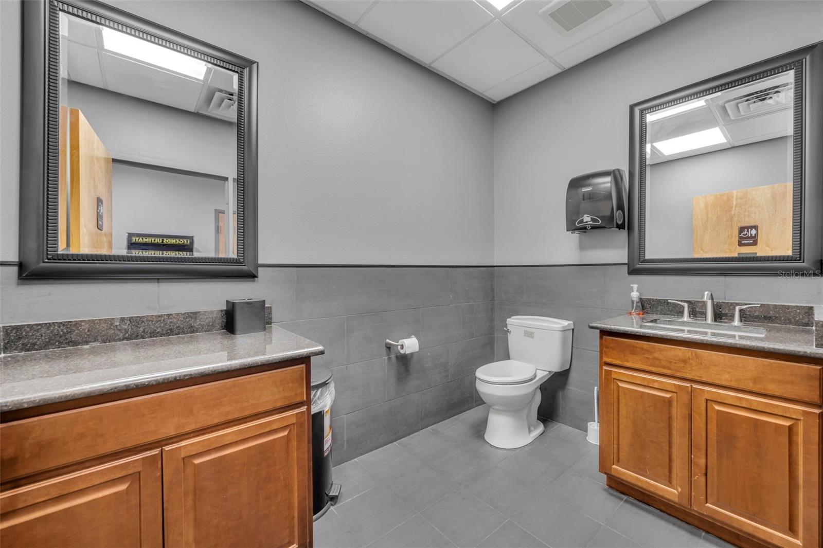 Image 45 of 77 For 265 Hunt Park Cove