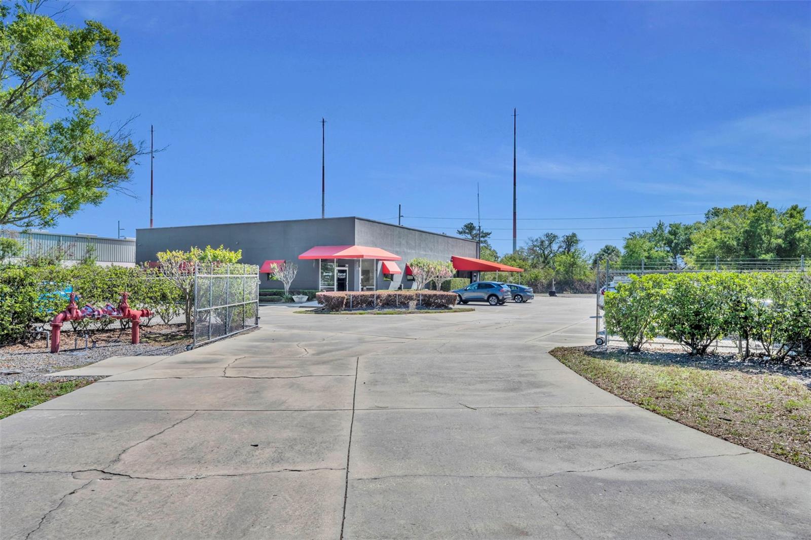 Image 47 of 77 For 265 Hunt Park Cove