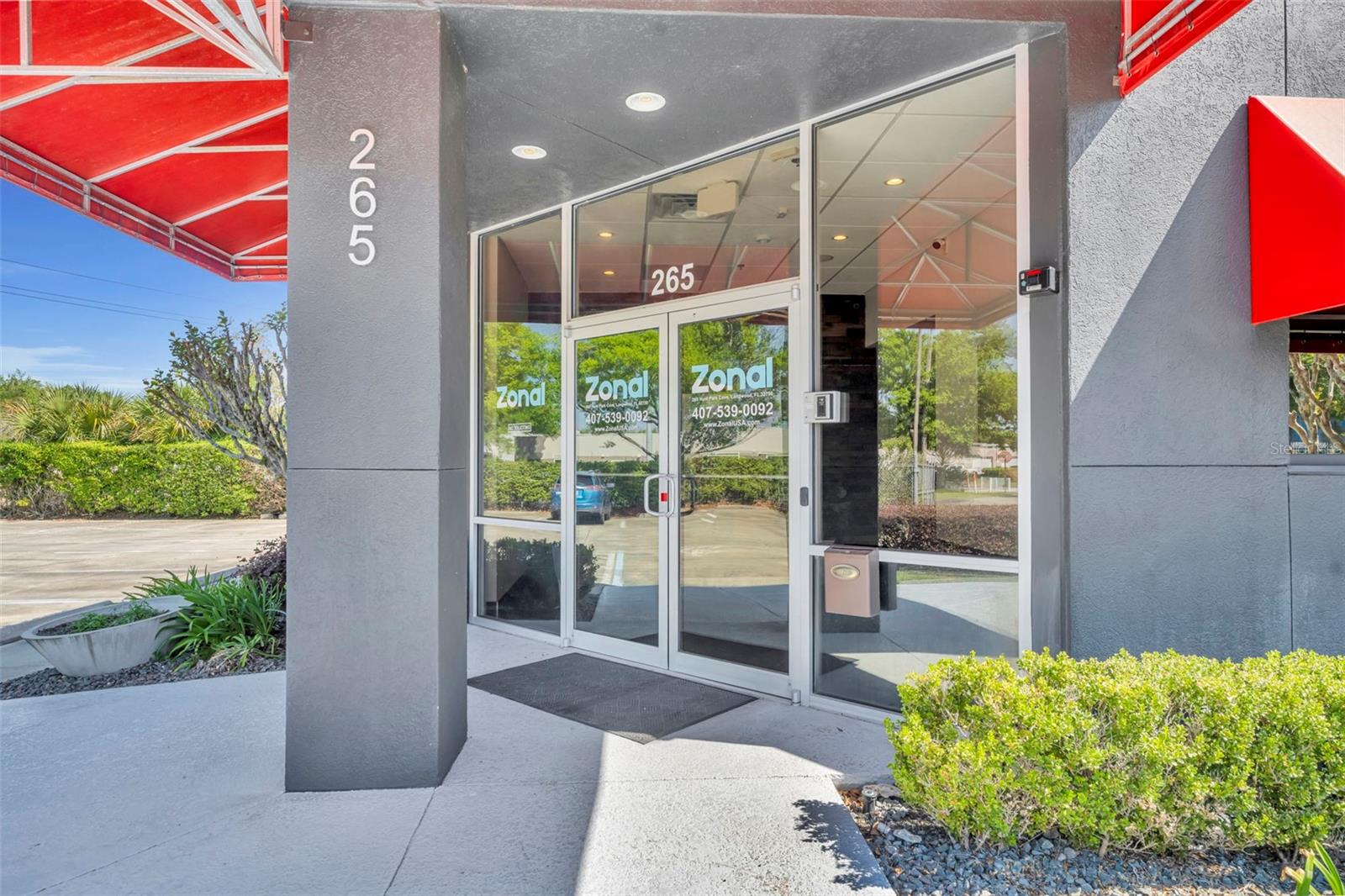 Image 5 of 77 For 265 Hunt Park Cove