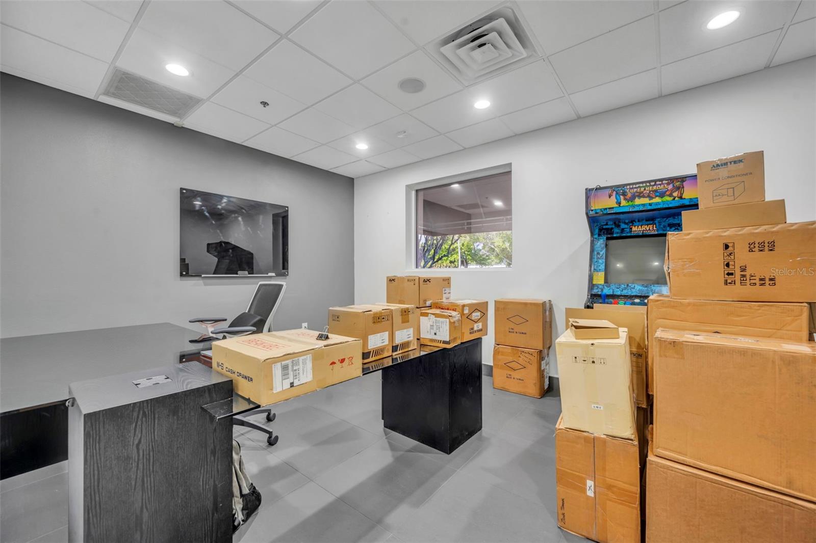 Image 9 of 77 For 265 Hunt Park Cove