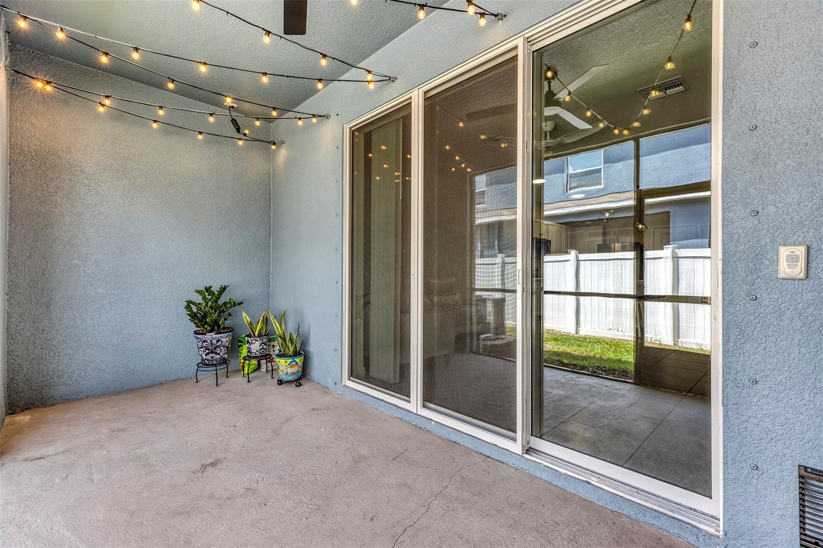 Image 23 of 35 For 4015 Blue Banks Lane