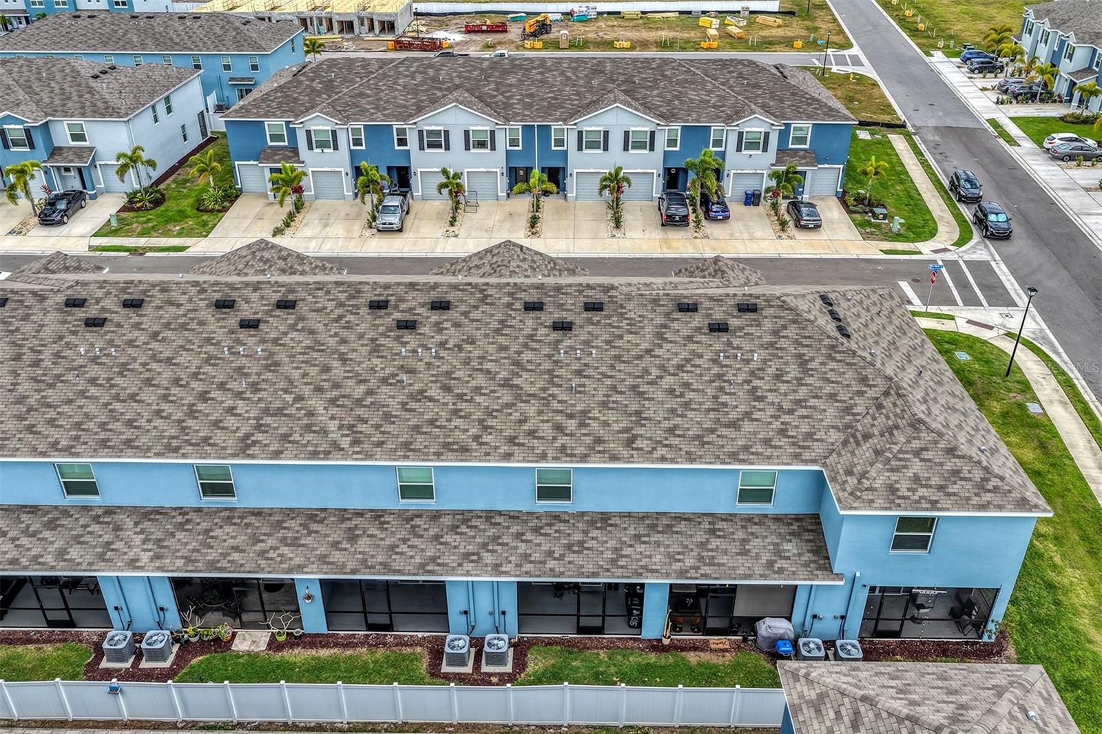 Image 25 of 35 For 4015 Blue Banks Lane