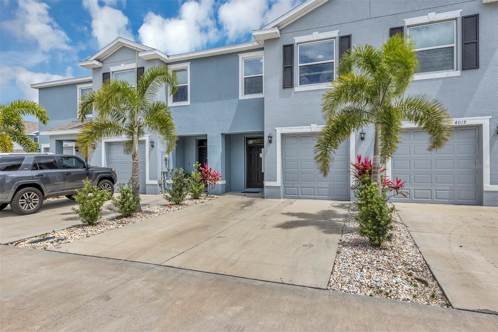 Image 31 of 35 For 4015 Blue Banks Lane