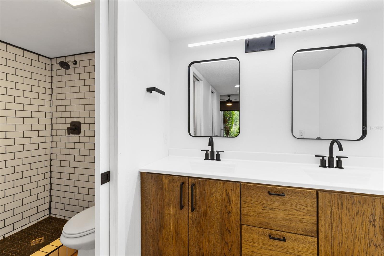 Image 16 of 29 For 4101 Fairview Vista Point 131