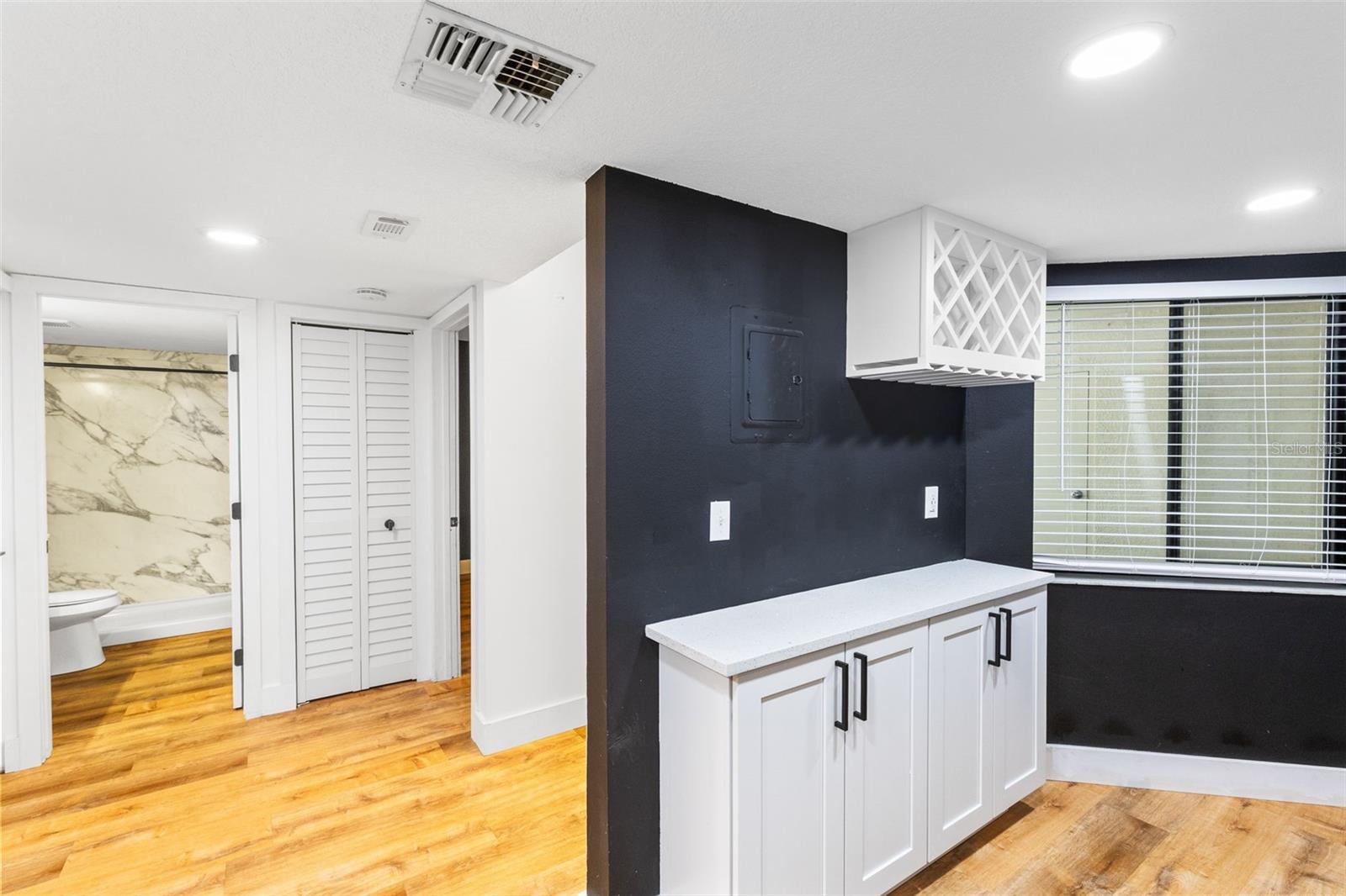 Image 6 of 29 For 4101 Fairview Vista Point 131