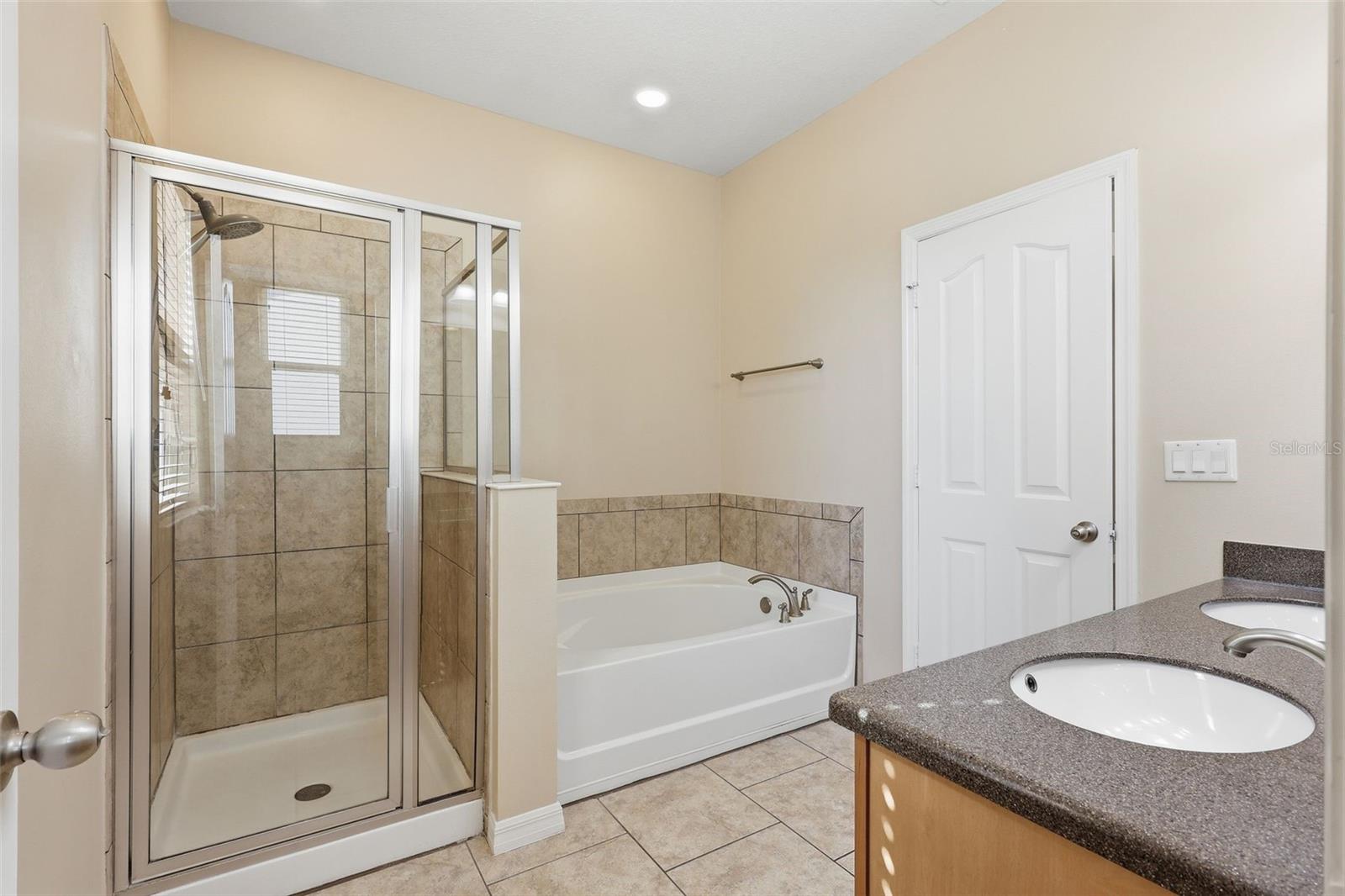 Image 26 of 56 For 14834 Bahama Swallow Boulevard