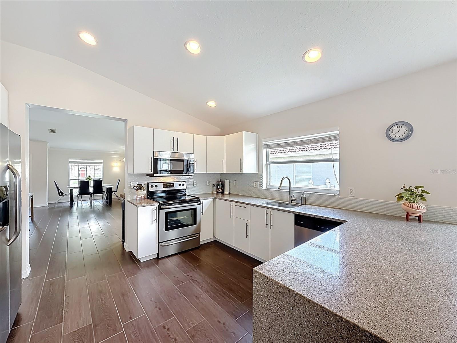 Image 18 of 49 For 11438 Arborside Bend Way