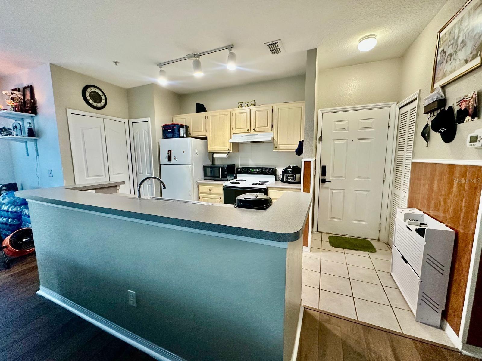 Image 2 of 15 For 2718 Maitland Crossing Way 207