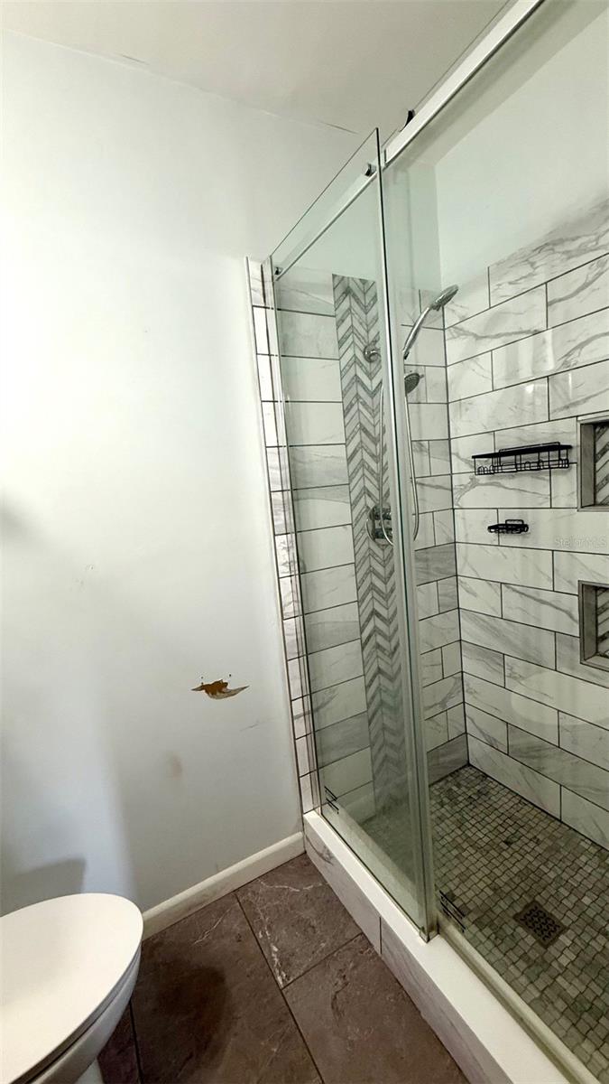 Image 9 of 17 For 1916 Hastings Street