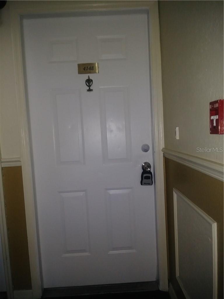 Image 3 of 12 For 4148 Versailles Drive 4148