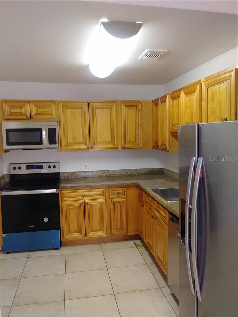 Image 6 of 12 For 4148 Versailles Drive 4148