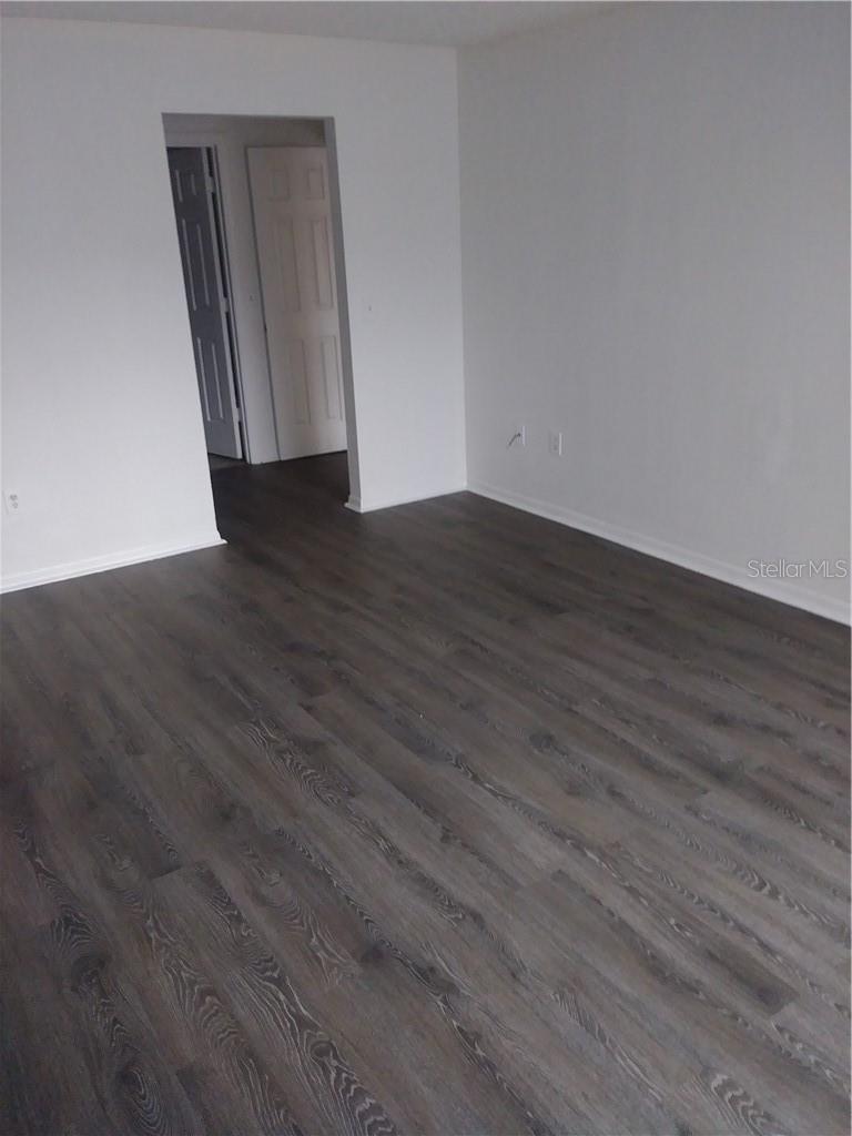 Image 7 of 12 For 4148 Versailles Drive 4148